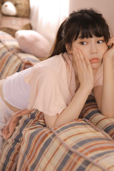 日本一卡两卡三卡四卡无卡国色天香